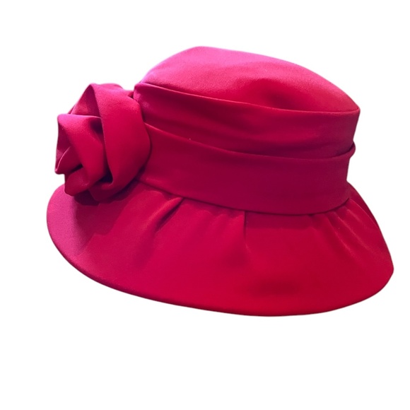 NWT Vintage CARAMIA Women\'s Red Derby‎ Church Hat